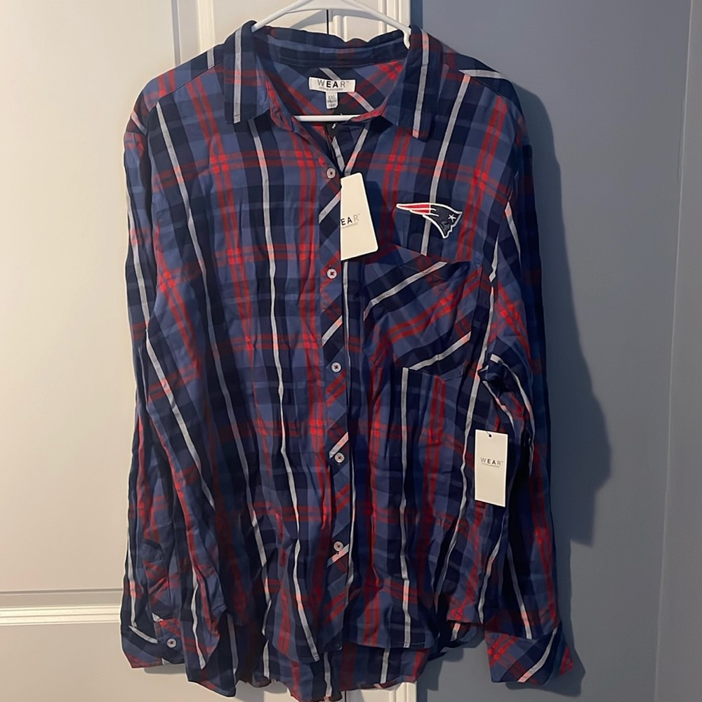 NWT WEAR by Erin Andrew Plaid New England Patriots Button Up “flannel”